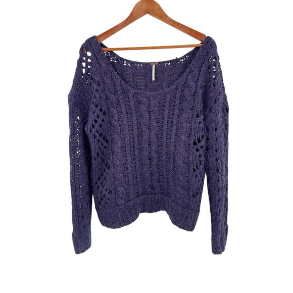Free People Sweaters - FREE PEOPLE Women's Purple Scoop Neck Loose Knit Sweater Medium